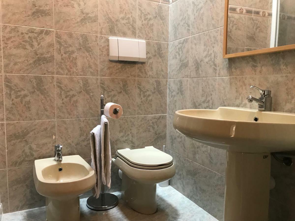 Anfite Apartments Aleardi Пескиера дел Гарда Екстериор снимка
